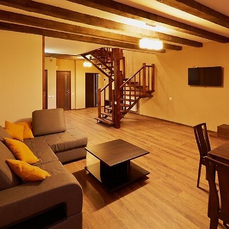 Apartment on Lychakivska Lwów Zewnętrze zdjęcie