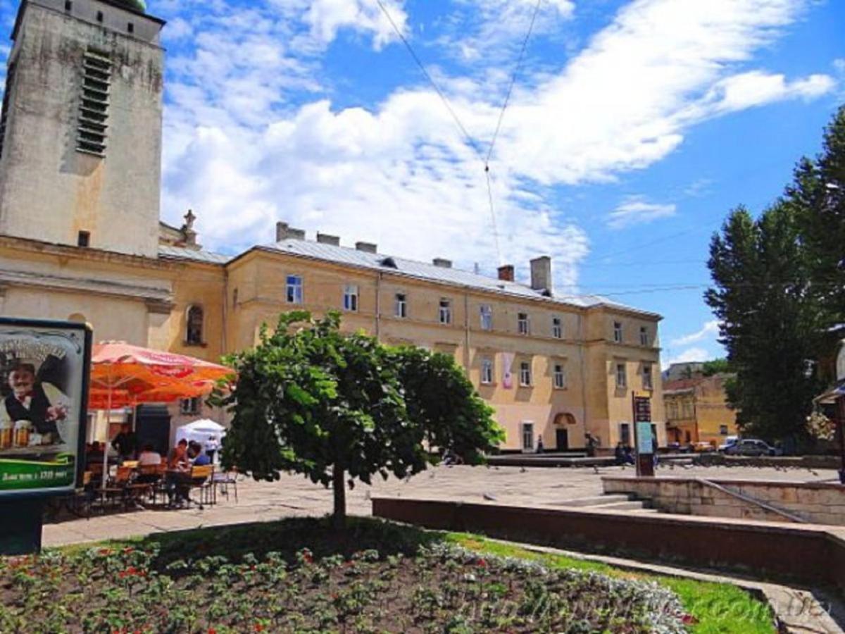 Apartment on Lychakivska Lwów Zewnętrze zdjęcie